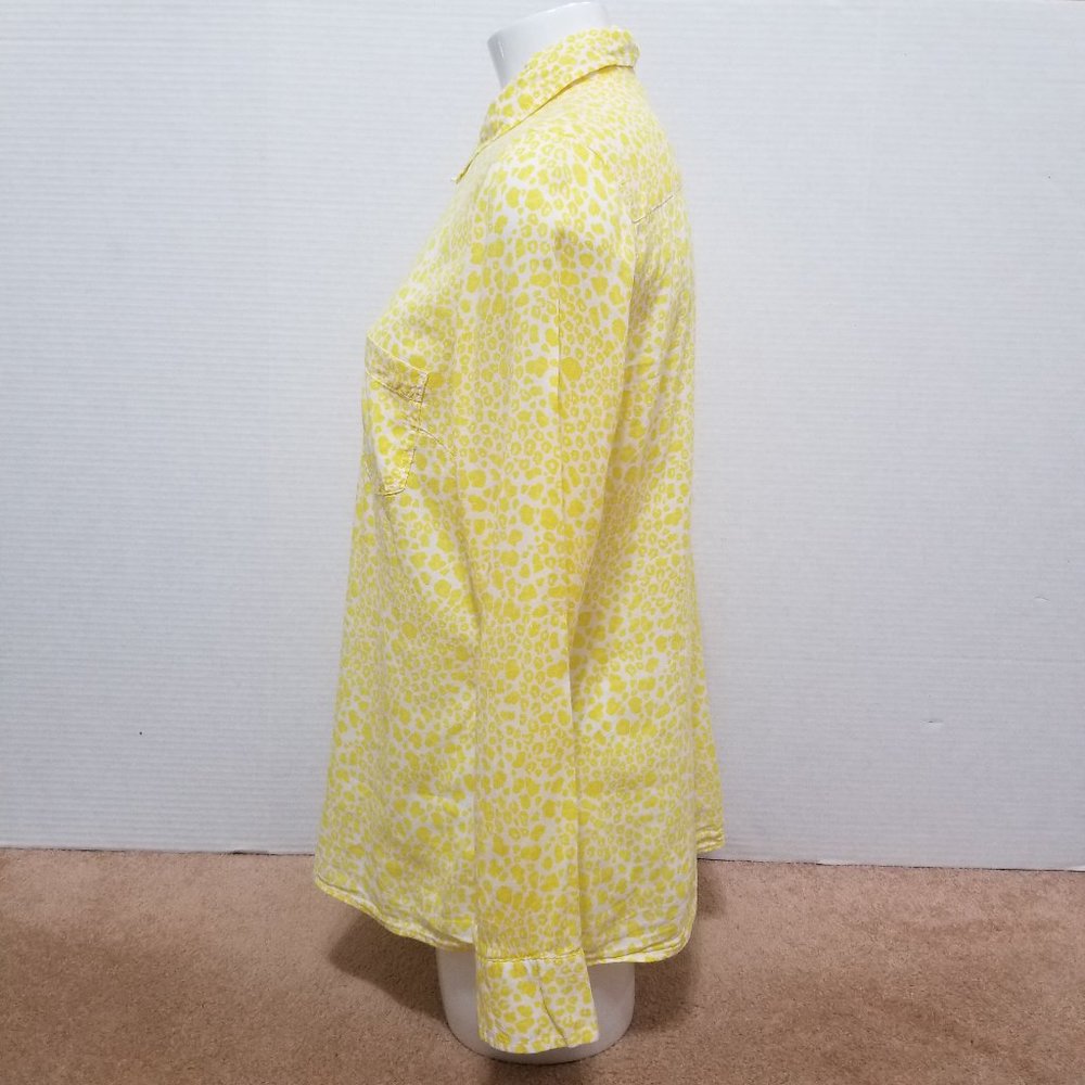 Gap Top Medium Button Up Down Giraffe Leopard Che… - image 2